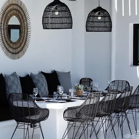 Psarou Black * プサロウ