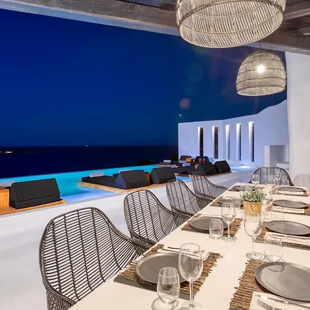 Psarou Black Villa *