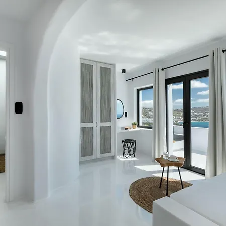 Psarou Black * Psarou (Mykonos)