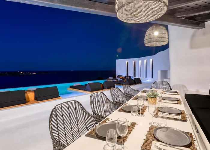 Psarou Black Villa *